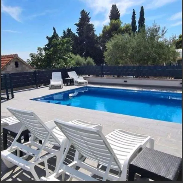 Apartment Maja Trogir location